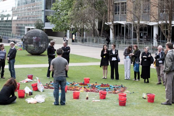 aboriginal sand painting at UNSW by walangari karntawarra