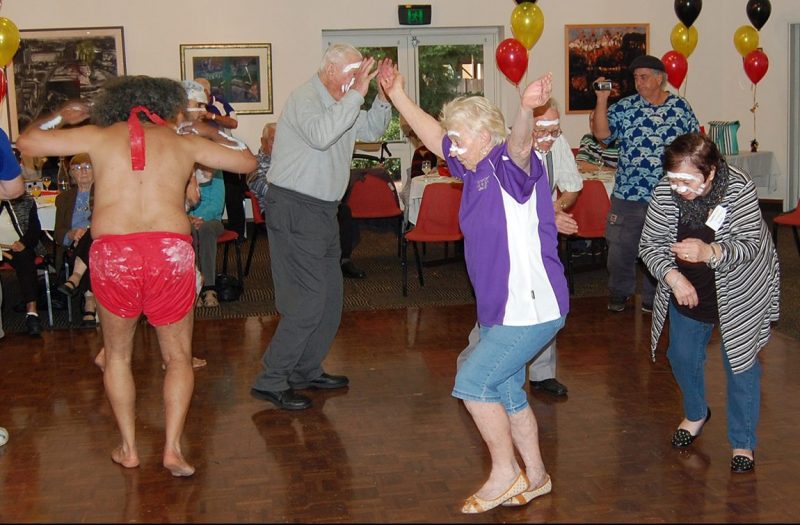diramu dancers at community centre 2015